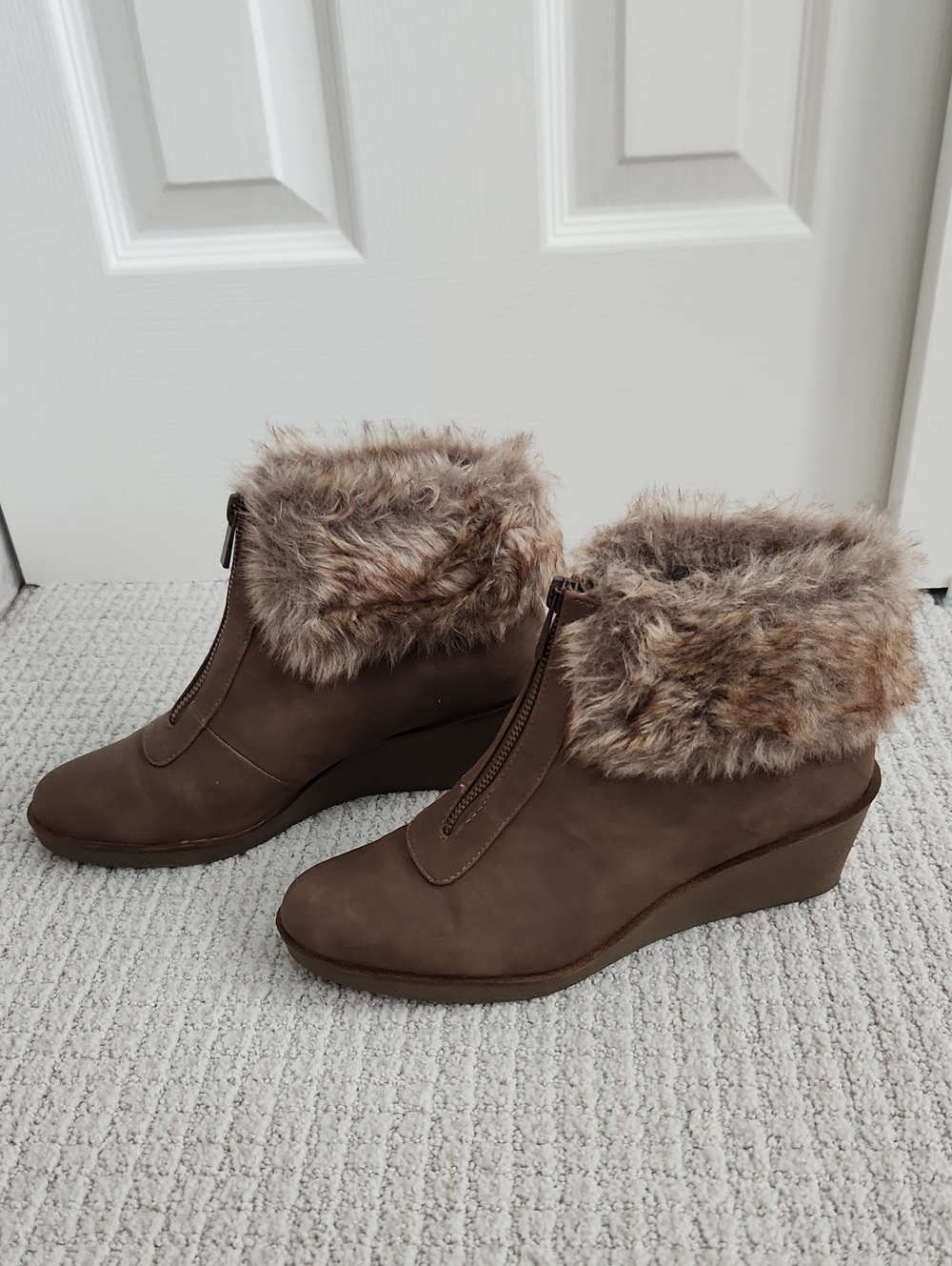 AEROSOLES Brown Faux Fur Wedge Ankle Boots